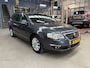 Volkswagen Passat 1.4 TSI BLUEMOTION 90KW Trendline | Bluetooth | Trekhaak | Cruise control | Lm velgen | Pdc V+A | Rijklaar prijs!