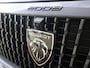 Peugeot 2008 SUV Allure Mild Hybride 145PK e-DCS6 Automaat, Rijklaarprijs, Navigatie 360 Camera Adaptieve Cruise Control DAB+ LED