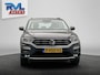 Volkswagen T-Roc 1.5 TSI Style Business Automaat Carplay Trekhaak Adaptive-cruise Navigatie