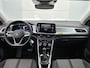 Volkswagen T-Roc 1.5 TSI Life | 150 PK | Automaat | Digital Cockpit | Airco | Park Assist | App Connect (Carplay) | All Season Banden | Navi by Shop | Park Assist
