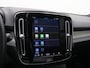 Volvo XC40 Recharge P8 AWD R-Design / Elektrische Trekhaak / 1500 KG Trekgewicht / Groot Glazendak / Stoel-stuurverwarming / Premium Harman Kardon / Historie Bekend / Nederlandse auto /