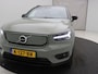 Volvo XC40 Recharge P8 AWD R-Design / Elektrische Trekhaak / 1500 KG Trekgewicht / Groot Glazendak / Stoel-stuurverwarming / Premium Harman Kardon / Historie Bekend / Nederlandse auto /