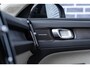 Volvo XC40 Plug-in Hybrid T4 Ultimate Bright | Trekhaak | Panoramadak | Adaptive Cruise control | Lederen Bekleding | Harman Kardon Audio | Stoel-/Stuurverwarming | Navigatie | Achteruitrijcamera | Parkeersensoren voor + achter | Apple Carplay / Android Auto |