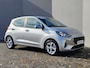 Hyundai i10 1.0 Automaat / Fabrieksgarantie tot 4-2026 / 5 zits / Dealer onderhouden / Airco / Verwarmde voorstoelen / Verwarmd stuurwiel / Android Auto / Apple Carplay / DAB
