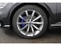Volkswagen Passat Variant GTE 1.4 TSI 218 PK PHEV Highline - Virtual Cockpit - LED Matrix IQ - dynaudio speakers - Navigatie Pro - Zwarte hemel - DSG - Adaptieve Cruise control -