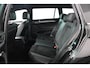 Volkswagen Passat Variant GTE 1.4 TSI 218 PK PHEV Highline - Virtual Cockpit - LED Matrix IQ - dynaudio speakers - Navigatie Pro - Zwarte hemel - DSG - Adaptieve Cruise control -