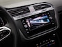 Volkswagen Tiguan 1.4 TSI eHybrid R-Line Business+ (IQ-LIGHT, SFEERVERLICHTING, PANORAMADAK, ADAPTIVE CRUISE, APPLE CARPLAY, PDC)
