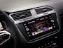 Volkswagen Tiguan 1.4 TSI eHybrid R-Line Business+ (IQ-LIGHT, SFEERVERLICHTING, PANORAMADAK, ADAPTIVE CRUISE, APPLE CARPLAY, PDC)