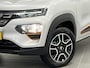Dacia Spring Comfort Plus (Orange Pack) 27 kWh LEDER | NAVIGATIE | LICHTMETALEN VELGEN