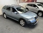 Skoda Octavia COMBI 2.0 TDI SCOUT 4x4 CRUISE CONTROL CLIMATE CONTROL ELEKTRISCHE RAMEN 17"LICHTMETALEN VELGEN TREKHAAK ZEER MOOI !! Brgl