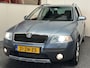 Skoda Octavia COMBI 2.0 TDI SCOUT 4x4 CRUISE CONTROL CLIMATE CONTROL ELEKTRISCHE RAMEN 17"LICHTMETALEN VELGEN TREKHAAK ZEER MOOI !! Brgl
