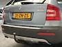 Skoda Octavia COMBI 2.0 TDI SCOUT 4x4 CRUISE CONTROL CLIMATE CONTROL ELEKTRISCHE RAMEN 17"LICHTMETALEN VELGEN TREKHAAK ZEER MOOI !! Brgl