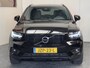 Volvo XC40 1.5 T3 R-DESIGN AUTOMAAT 360 CAMERA LEDER ALCANTARA NAVIGATIE CRUISE CONTROL STOEL EN STUUR VERWARMING KEYLESS GO APPLE CARPLAY/ANDROID RIJSTROOKSENSOREN ZEER MOOI !! Brgl