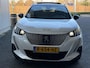 Peugeot e-2008 EV GT 50 kWh, elect. te openen panoramadak, achteruitrijcamera, 1/2 lederen sportinterieur, 17 inch, adaptief cruis