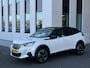 Peugeot e-2008 EV GT 50 kWh, elect. te openen panoramadak, achteruitrijcamera, 1/2 lederen sportinterieur, 17 inch, adaptief cruis
