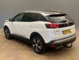 Peugeot 3008 1.2 PureTech 130 EAT8 GT-Line | Stoelverwarming | Climate controle | LED koplampen | Trekhaak | 18'' Lichtmetalen velgen  | Achteruitrijcamera | Afwijkende dakkleur | Apple Carplay/Android Auto|telefoonintegratie premium
