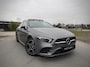 Mercedes-Benz A-klasse 250 e Limousine AMG Panoramadak|Stoelventilatie|Camera 360°|Head-up|Leer|Multibeam|Sfeerverlichting