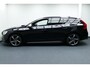 Volvo V60 1.6 T3 R-Design. Half Leer, StoelVerw, Navi, 18"LMV, PDC V+A, Haak 1600kg