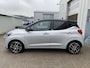 Hyundai i10 1.2 MPI 85PK / Clima / Navi / Cruise / Carplay / Stuur en stoelverw. / Camera / PDC / LMV