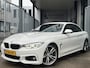 BMW 4-Serie Cabrio 428i M Sport | HEAD-UP DISPLAY | CAMERA | LEDER | NAVI | CARPLAY | LMV 19'' | NEK/STOEL/STUURVERWARMING | PDC V+A | KEYLESS | CRUISE CONTROL | CLIMATE CONTROL | BLUETOOTH