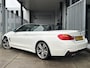 BMW 4-Serie Cabrio 428i M Sport | HEAD-UP DISPLAY | CAMERA | LEDER | NAVI | CARPLAY | LMV 19'' | NEK/STOEL/STUURVERWARMING | PDC V+A | KEYLESS | CRUISE CONTROL | CLIMATE CONTROL | BLUETOOTH