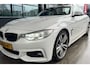BMW 4-Serie Cabrio 428i M Sport | HEAD-UP DISPLAY | CAMERA | LEDER | NAVI | CARPLAY | LMV 19'' | NEK/STOEL/STUURVERWARMING | PDC V+A | KEYLESS | CRUISE CONTROL | CLIMATE CONTROL | BLUETOOTH