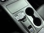 Hyundai Kona Electric EV PREMIUM 64 kWh | TWO TONE | NAVI | CLIMA | CRUISE | CAMERA | HUD | LEDER | STUUR- & STOELVERWARMING | PDC VOOR & ACHTER | DODEHOEK DETECTIE | KREILL | PRIVACY GLASS | WLTP 481 KM! |