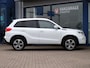 Suzuki Vitara 1.6 High Executive, Trekhaak / Carplay + Android Auto / Sensoren + Camera / Stoelverwarming / Climate Control / 17'' LMV