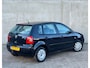 Volkswagen Polo 1.4 75pk 2004 Zwart 5DR AIRCO|NIEUWE APK|NAP