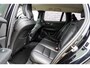 Volvo V60 2.0 B3 Inscription | Achteruitrijcamera | Parkeersensoren | Trekhaak | Lederen Bekleding | BLIS | Cruise Control Adaptief | Lichtmetalen Velgen 18 inch | Keyless Entry | Stoelverwarming