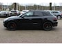 Porsche Macan 2.0 / Trekhaak / Panoramadak / Camera / Leder / Bose / 21'' / Luchtvering / Keyless / Navigatie / DAB / Stoelverwarming / ACC
