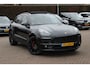 Porsche Macan 2.0 / Trekhaak / Panoramadak / Camera / Leder / Bose / 21'' / Luchtvering / Keyless / Navigatie / DAB / Stoelverwarming / ACC