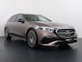 Mercedes-Benz E-klasse Estate 300 e Business Solution AMG | Night Pakket | Trekhaak | Panoramadak | 360° Camera | Augmented Reality voor Navigatie | DISTRONIC Afstandsassistent | Dodehoekassistent | Verkeersbordassistent | DIGITAL LIGHT | Elektrisch Verstelbare Stoelen + Memory | Stoelverwarming | Sfeerverlichting | Apple CarPlay | Android Auto | Elektrisch Inklapbare Buitenspiegels | Parkeersensoren