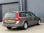 Volvo V70 2.0 SUMMUM NAVI LEDER TREKHAAK