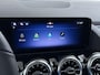Mercedes-Benz EQA 250+ Business Solution Luxury | Trekhaak | Panoramadak | Dodehoekassistent | Apple CarPlay | Android Auto | Stoelverwarming | Sfeerverlichting | Donkergetint Glas Achter | Elektrische Achterklep | Elektrisch Inklapbare Buitenspiegels | Achteruitrijcamera | Parkeersensoren