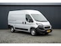 Peugeot Boxer 330 2.2 BlueHDi 120 L2H2 Premium | Camera | Cruise | Navi | Airco | Trekhaak