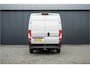 Peugeot Boxer 330 2.2 BlueHDi 120 L2H2 Premium | Camera | Cruise | Navi | Airco | Trekhaak