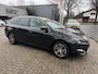Peugeot 308 SW 1.2 PureTech Limited Edition, panorama, xenon-led, navi, cruise, trekhaak, keyless go/entree, nwe distributie