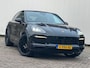 Porsche Cayenne Coupé 3.0 E-Hybrid met Sport Design, Soft-Close, 22inch, Luchtvering, Bose, LED