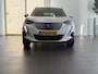 Peugeot e-2008 EV Allure Pack 50 kWh | Climate control | Apple Carplay/Android Auto | Camera