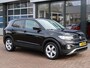 Volkswagen T-Cross 1.0 TSI Life Business | Climate Control | Parkeersensoren | 17 inch |
