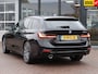 BMW 3-Serie Touring 320d High Executive Edition Sportline | adapt cruise | comf stoelen | 18'' |