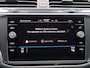 Volkswagen Tiguan 1.5 TSI Life | Stoel-Stuur Verw | Trekhaak | Navigatie |