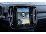 Volvo XC40 Recharge Twin Ultimate 78 kWh | Warmtepomp | Panoramadak | Lichtmetalen Velgen 20 inch | Trekhaak | Harman Kardon Audio | BLIS | 360 Graden Camera | Elektrisch Verstelbare Voorstoelen | Keyless Entry