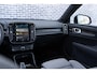 Volvo XC40 Recharge Twin Ultimate 78 kWh | Warmtepomp | Panoramadak | Lichtmetalen Velgen 20 inch | Trekhaak | Harman Kardon Audio | BLIS | 360 Graden Camera | Elektrisch Verstelbare Voorstoelen | Keyless Entry