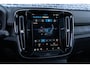 Volvo XC40 Recharge Twin Ultimate 78 kWh | Warmtepomp | Panoramadak | Lichtmetalen Velgen 20 inch | Trekhaak | Harman Kardon Audio | BLIS | 360 Graden Camera | Elektrisch Verstelbare Voorstoelen | Keyless Entry