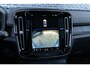 Volvo XC40 Recharge Twin Ultimate 78 kWh | Warmtepomp | Panoramadak | Lichtmetalen Velgen 20 inch | Trekhaak | Harman Kardon Audio | BLIS | 360 Graden Camera | Elektrisch Verstelbare Voorstoelen | Keyless Entry