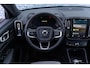 Volvo XC40 Recharge Twin Ultimate 78 kWh | Warmtepomp | Panoramadak | Lichtmetalen Velgen 20 inch | Trekhaak | Harman Kardon Audio | BLIS | 360 Graden Camera | Elektrisch Verstelbare Voorstoelen | Keyless Entry