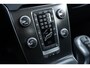 Volvo V40 Cross Country 1.6 T4 Momentum | Navigatie | Trekhaak | Lichtmetalen Velgen 17 inch | Parkeersensoren | LED Dagrijverlichting | High Performance Audio