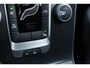 Volvo V40 Cross Country 1.6 T4 Momentum | Navigatie | Trekhaak | Lichtmetalen Velgen 17 inch | Parkeersensoren | LED Dagrijverlichting | High Performance Audio